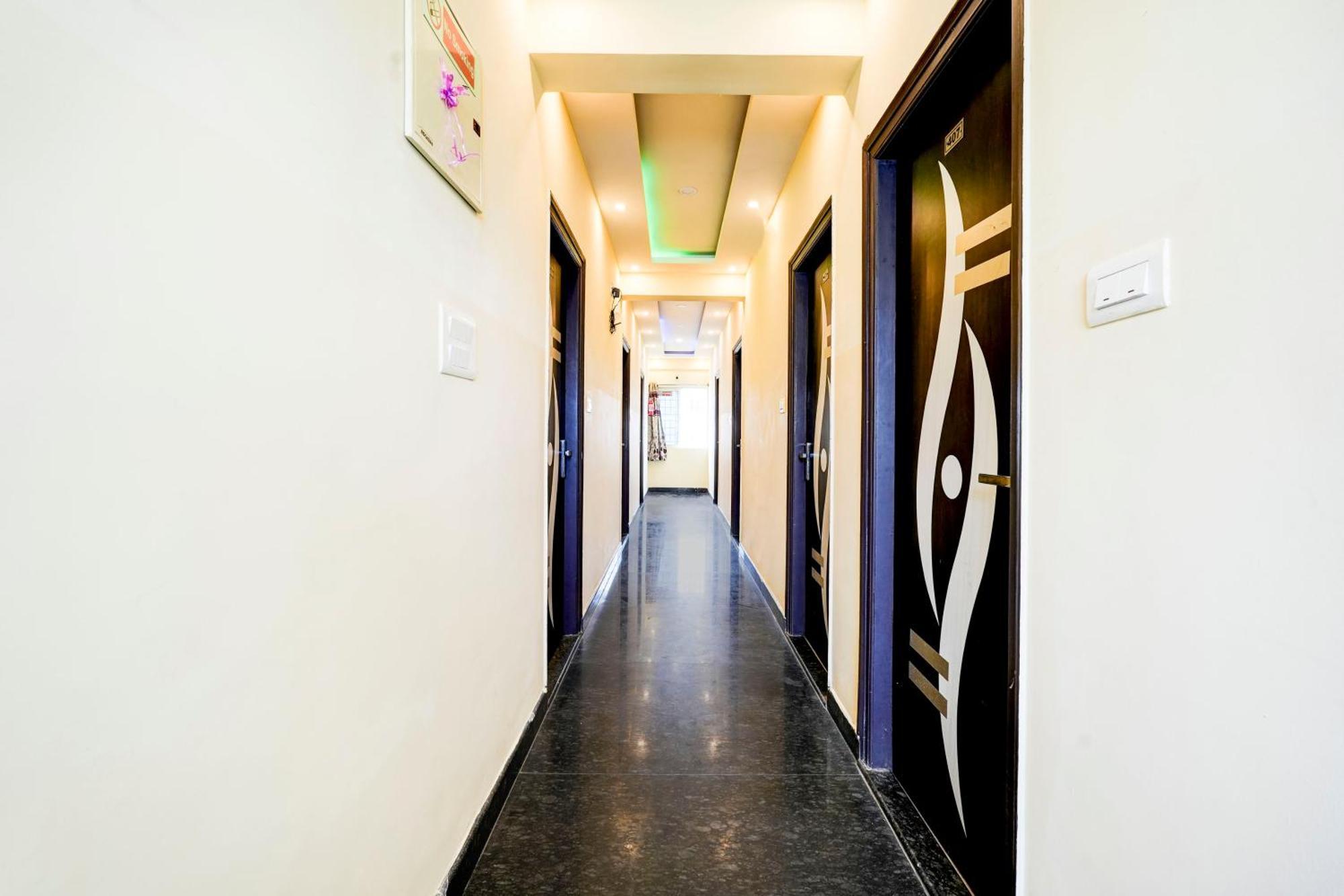 Super Hotel O Ganakkal Near Bgs Hospital Junction Formerly Omkar Global Inn Бангалор Экстерьер фото